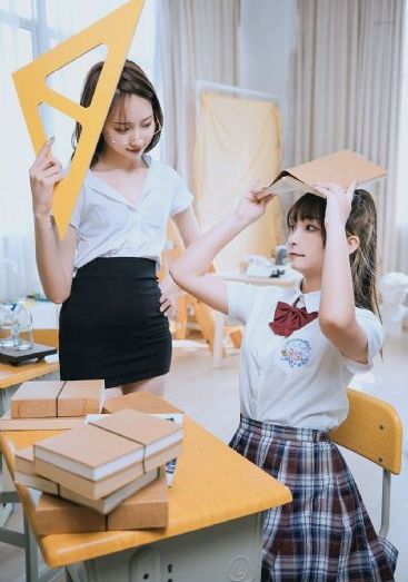 秋霞免费av_HD在线手机播放