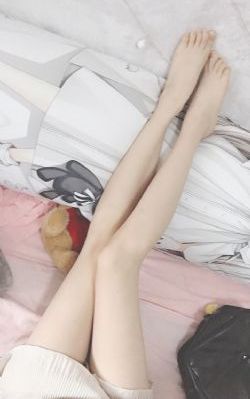 成人摸视频_蓝光高清免费观看
